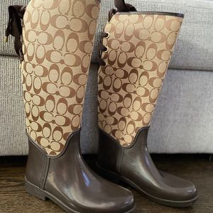Beautiful warm winter boots !